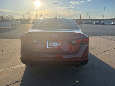 Used 2023 Nissan Altima 2.5 SL image 4