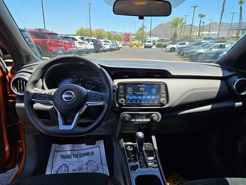 Used 2023 Nissan Kicks SR FWD image 11