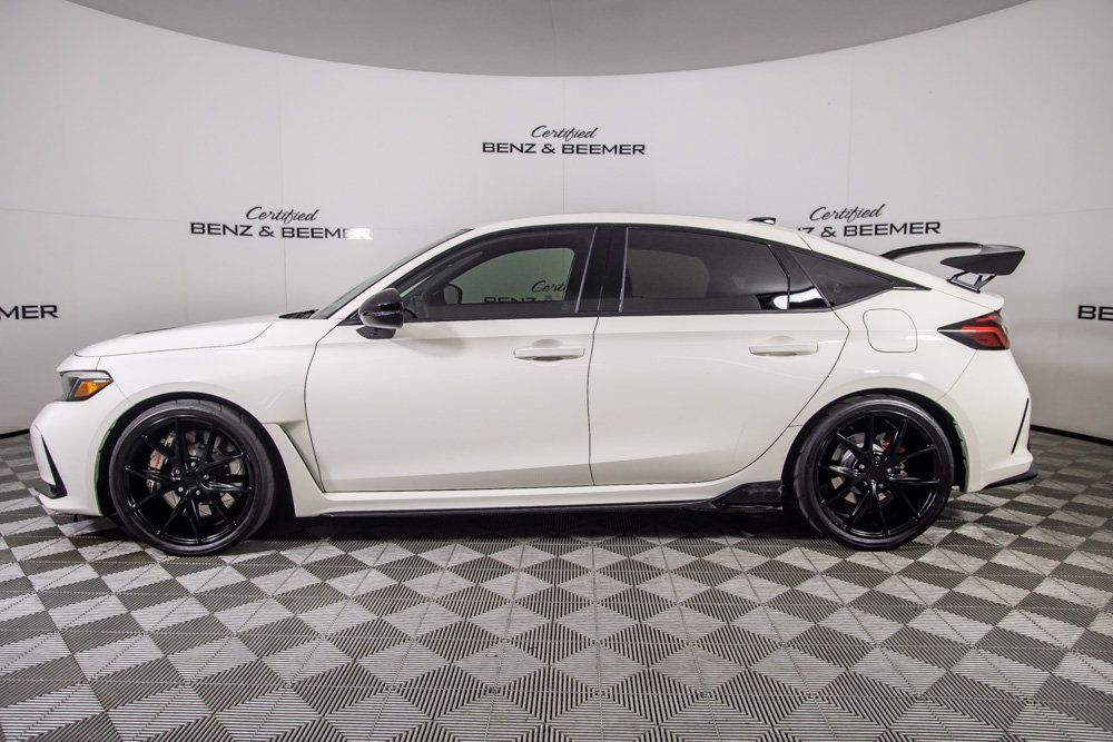 Used 2025 Honda Civic Type R image 13