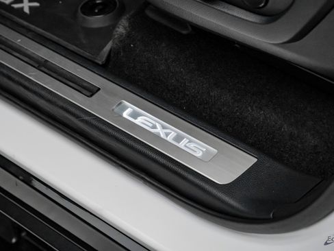 Used 2025 Lexus GX 550 image 38