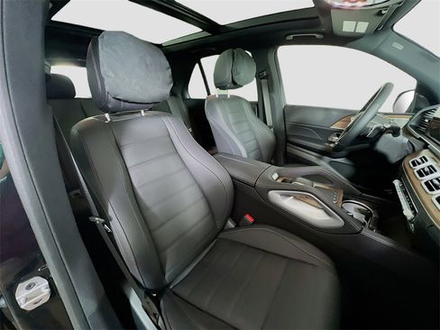 Used 2025 Mercedes-Benz GLE 450 4MATIC image 30