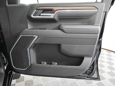 New 2026 Chevrolet Silverado 1500 LT w/ Z71 Off-Road Package image 16