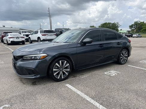Used 2024 Honda Civic EX-L image 4
