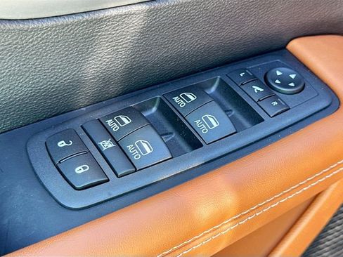 New 2026 Chrysler Pacifica Pinnacle w/ Trailer Tow Group image 13