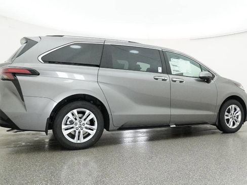 New 2026 Toyota Sienna Limited image 67