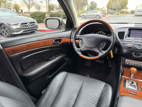 Used 2004 INFINITI Q45 Luxury w/ Journey Pkg image 32