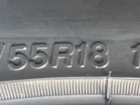 Used 2012 Dodge Challenger SXT Plus image 18