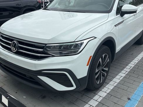 Used 2022 Volkswagen Tiguan S image 1