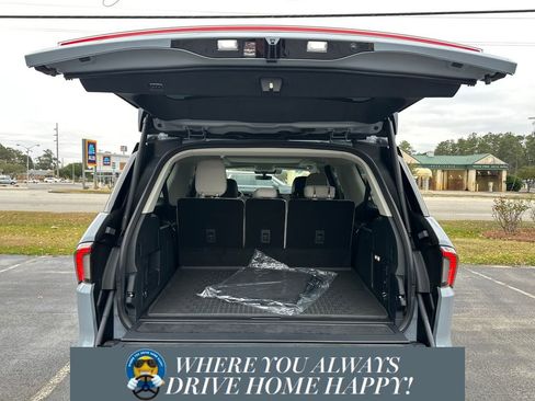 New 2025 Lincoln Navigator L Reserve image 27