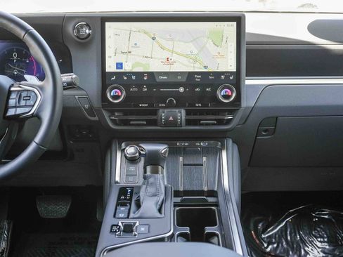 Used 2025 Lexus GX 550 AWD/4WD image 14
