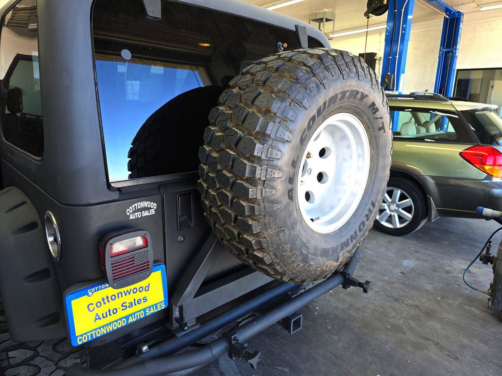 Used 2004 Jeep Wrangler X w/ Convenience Group AWD/4WD image 25