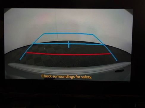 Used 2024 Toyota Corolla SE image 26