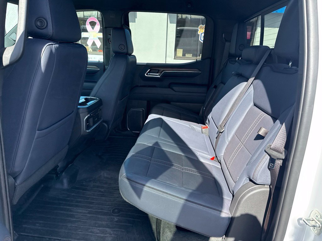 Used 2023 Chevrolet Silverado 1500 High Country AWD/4WD image 37