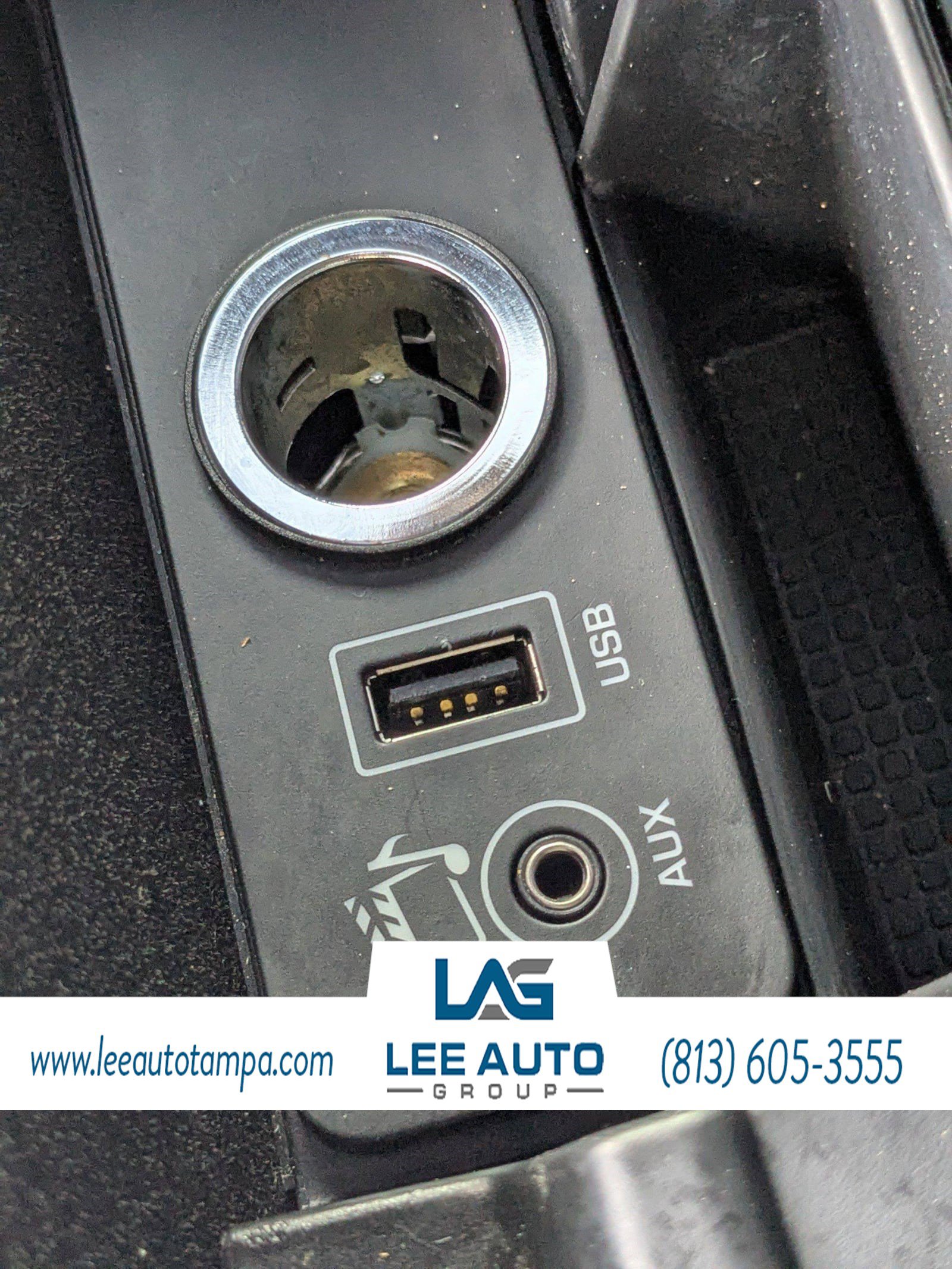 Used 2015 Land Rover Range Rover Sport HSE AWD/4WD image 25