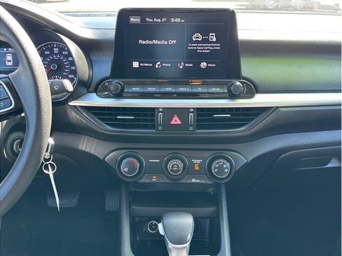 Used 2023 Kia Forte LXS FWD image 17