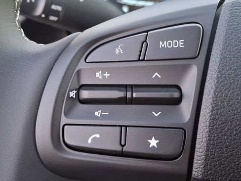 New 2026 Hyundai Venue SEL FWD image 19