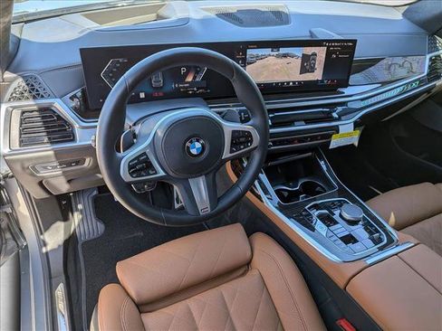 Certified 2026 BMW X7 xDrive40i w/ M Sport Package image 10