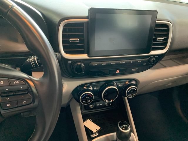 Certified 2026 Hyundai Venue SEL FWD image 26