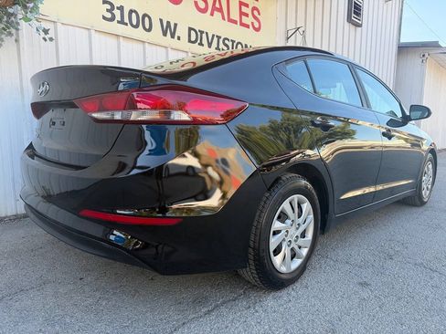 Used 2018 Hyundai Elantra SE FWD image 4