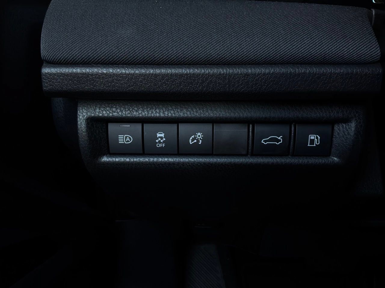 Used 2026 Toyota Camry LE FWD image 23