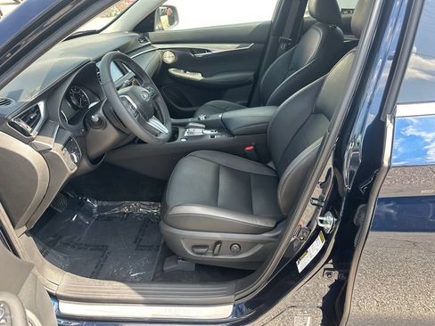 Certified 2024 INFINITI QX50 Luxe FWD image 9