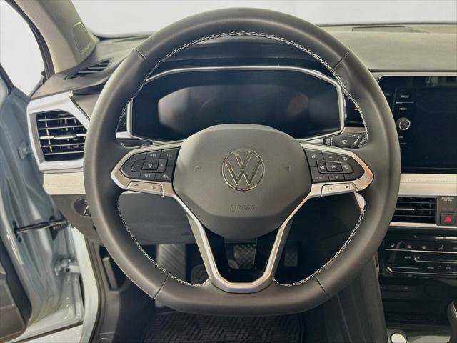 New 2027 Volkswagen Taos SE AWD/4WD image 11