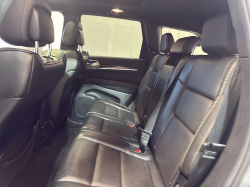 Used 2014 Jeep Grand Cherokee Overland AWD/4WD image 31
