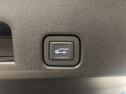 New 2026 GMC Acadia Elevation w/ Elevation Premium Package AWD/4WD image 7