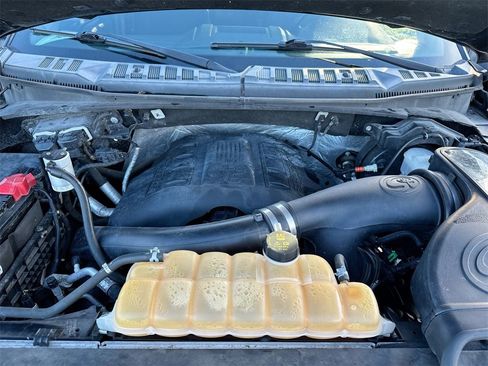 Used 2016 Ford F150 XLT w/ Equipment Group 302A Luxury image 26