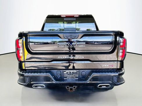 Used 2023 GMC Sierra 1500 AT4 w/ AT4 Preferred Package AWD/4WD image 6