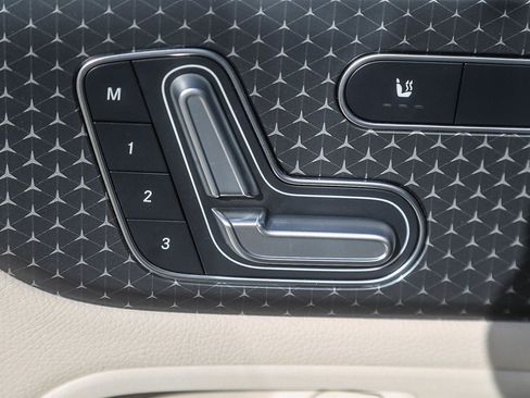 Used 2025 Mercedes-Benz GLB 250 GLB 250 image 19