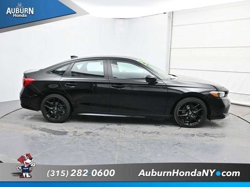 Used 2023 Honda Civic Sport image 14