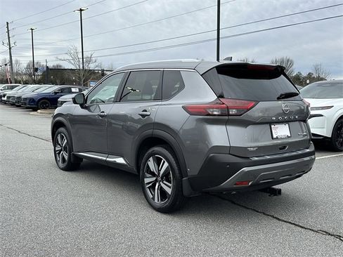 Certified 2023 Nissan Rogue SL w/ SL Premium Package image 6