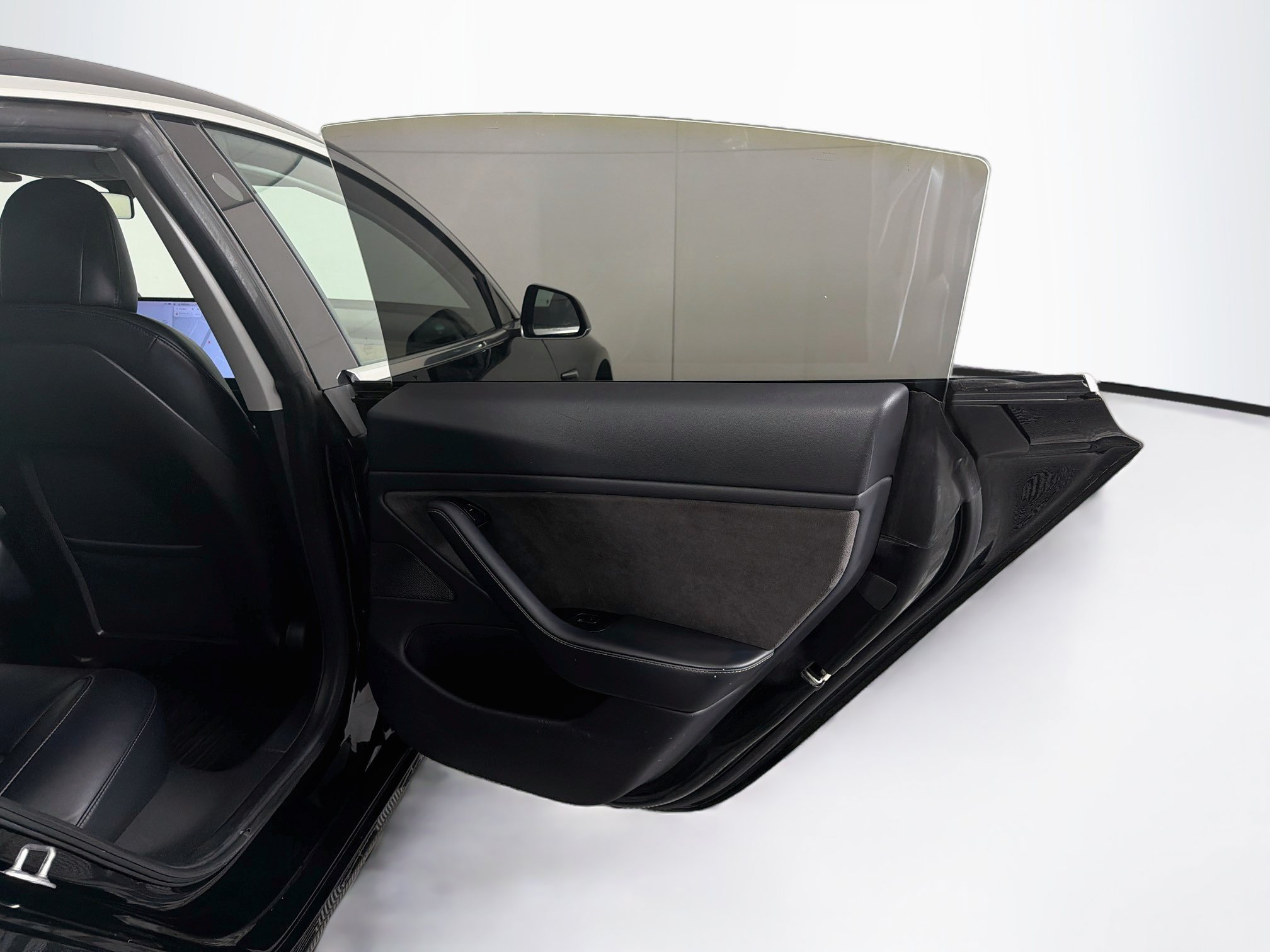 Used 2018 Tesla Model 3 Long Range RWD image 30