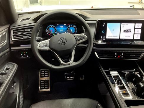 New 2026 Volkswagen Atlas Cross Sport SEL Premium R-Line image 15