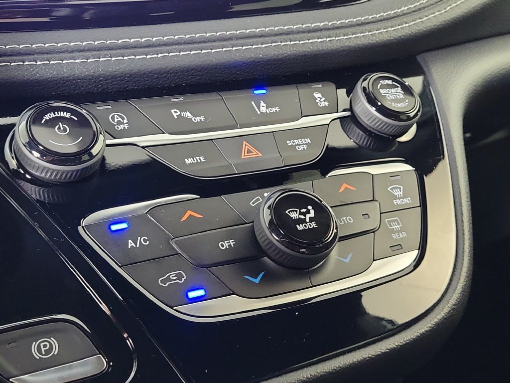 New 2027 Chrysler Pacifica Select FWD image 19