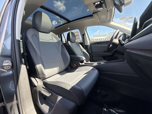 New 2026 Volkswagen Tiguan SE AWD/4WD image 25