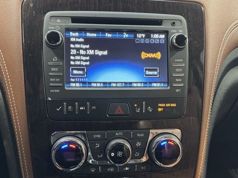 Used 2016 Chevrolet Traverse LTZ image 18