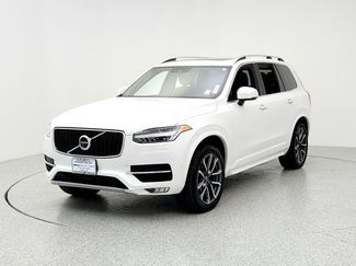 Used 2018 Volvo XC90 T5 Momentum w/ Convenience Package image 1