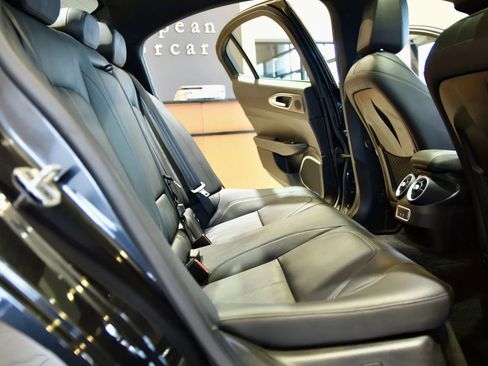 Used 2022 Alfa Romeo Giulia Ti image 21