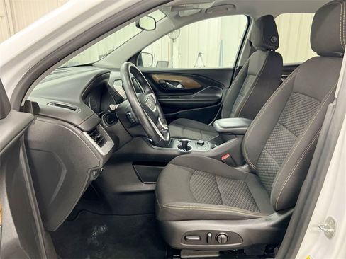 Used 2021 GMC Terrain SLE w/ Driver Convenience Package image 19