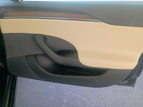 Used 2021 Tesla Model S Long Range AWD/4WD image 38