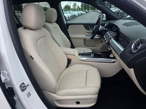 New 2026 Mercedes-Benz GLB 250 4MATIC image 25