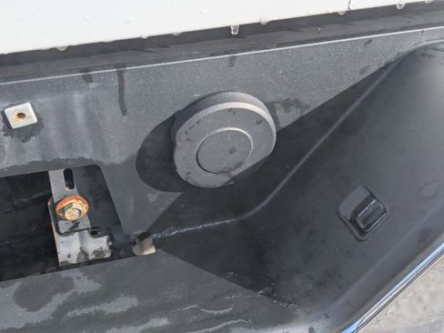 Used 2020 Chevrolet Silverado 1500 LT image 32