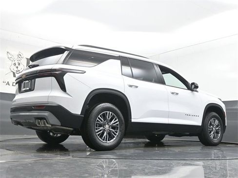 New 2026 Chevrolet Traverse LT w/ LPO, Floor Liner Package image 12