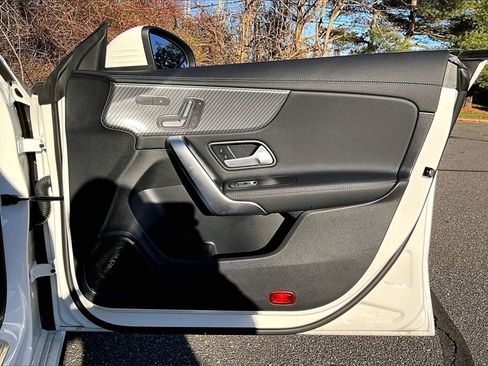 Used 2025 Mercedes-Benz CLA 250 4MATIC image 19