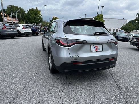 Certified 2025 Honda HR-V LX image 6