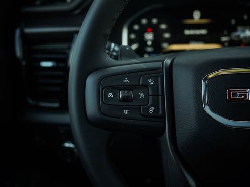 New 2026 GMC Sierra 1500 AT4X w/ LPO, Black Badging Package AWD/4WD image 19