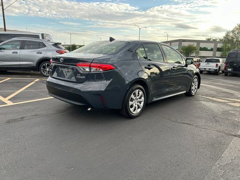 Used 2023 Toyota Corolla LE FWD image 4