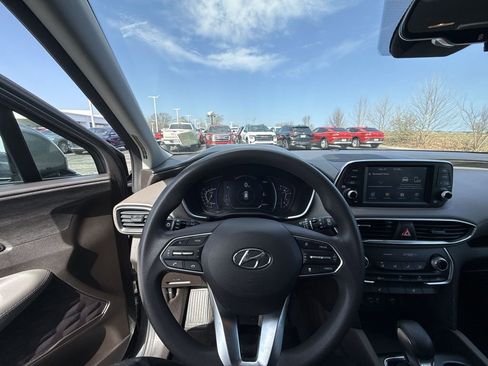 Used 2020 Hyundai Santa Fe SEL image 17